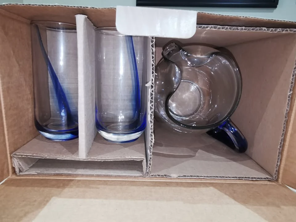 New with box 7-Piece Glass Pitcher and Tumbler Set - photo 2
