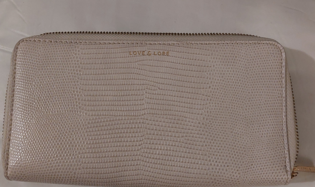 Love & Lore Crossbody Wallet - photo 2