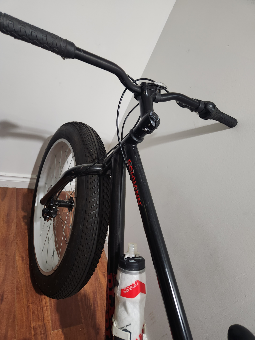 Schwinn Men's Black Fat Tyre Bicycle - photo 3