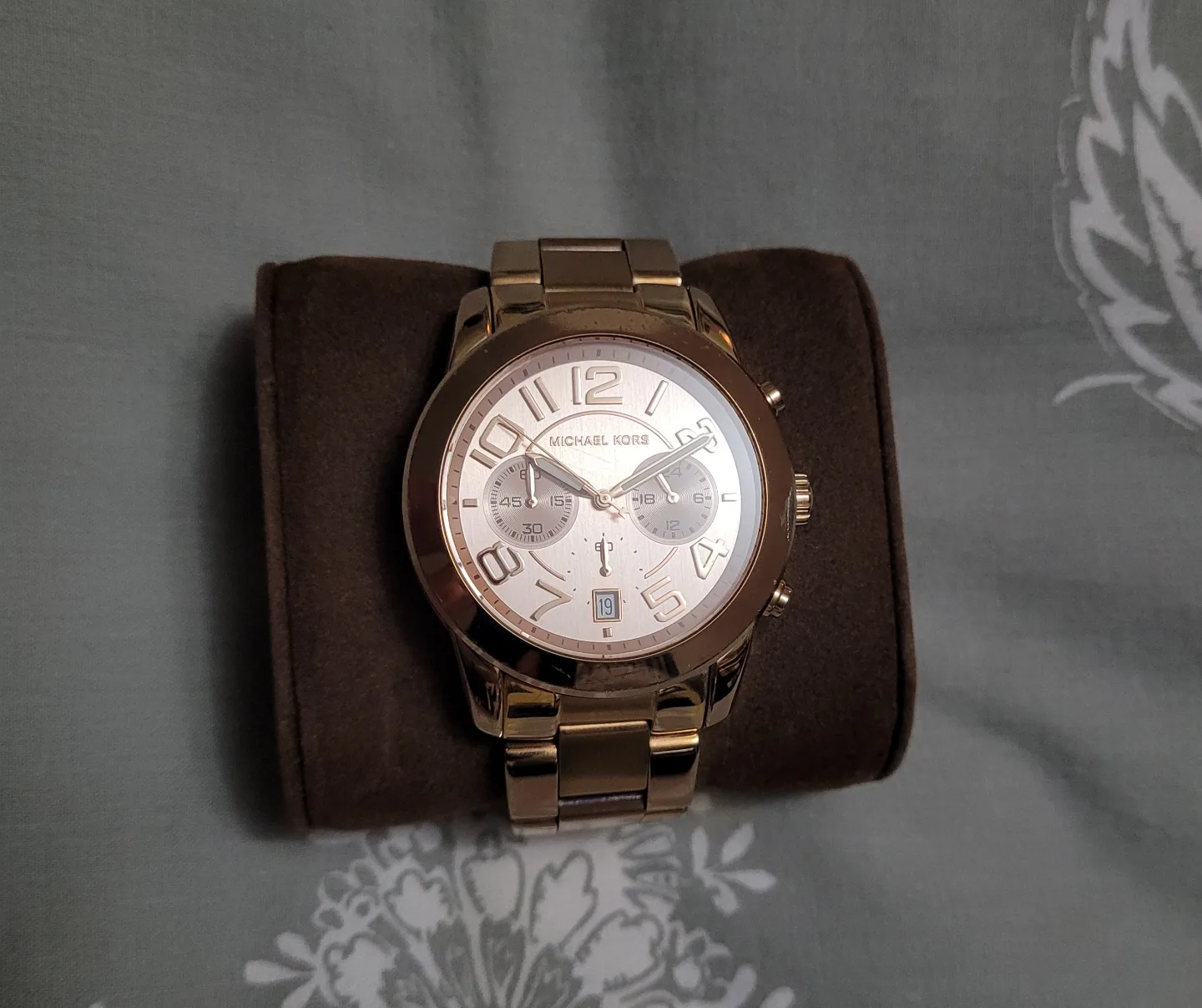 Michael Kors Women's Rose Gold Chronograph Watch image indicator(4)