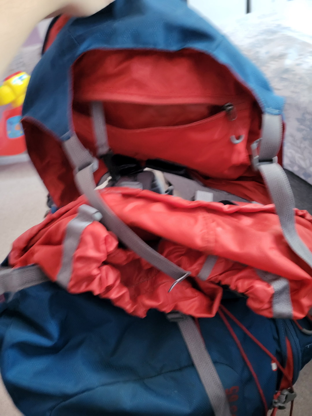 MEC Trail Motion 65-75L Backpack - photo 3