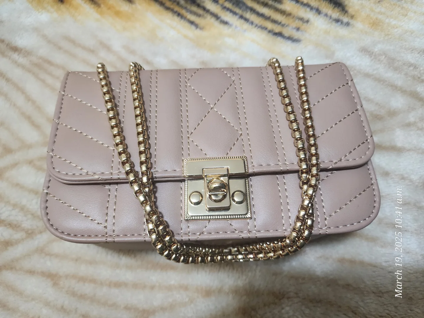 Tan shoulder bag thumbnail