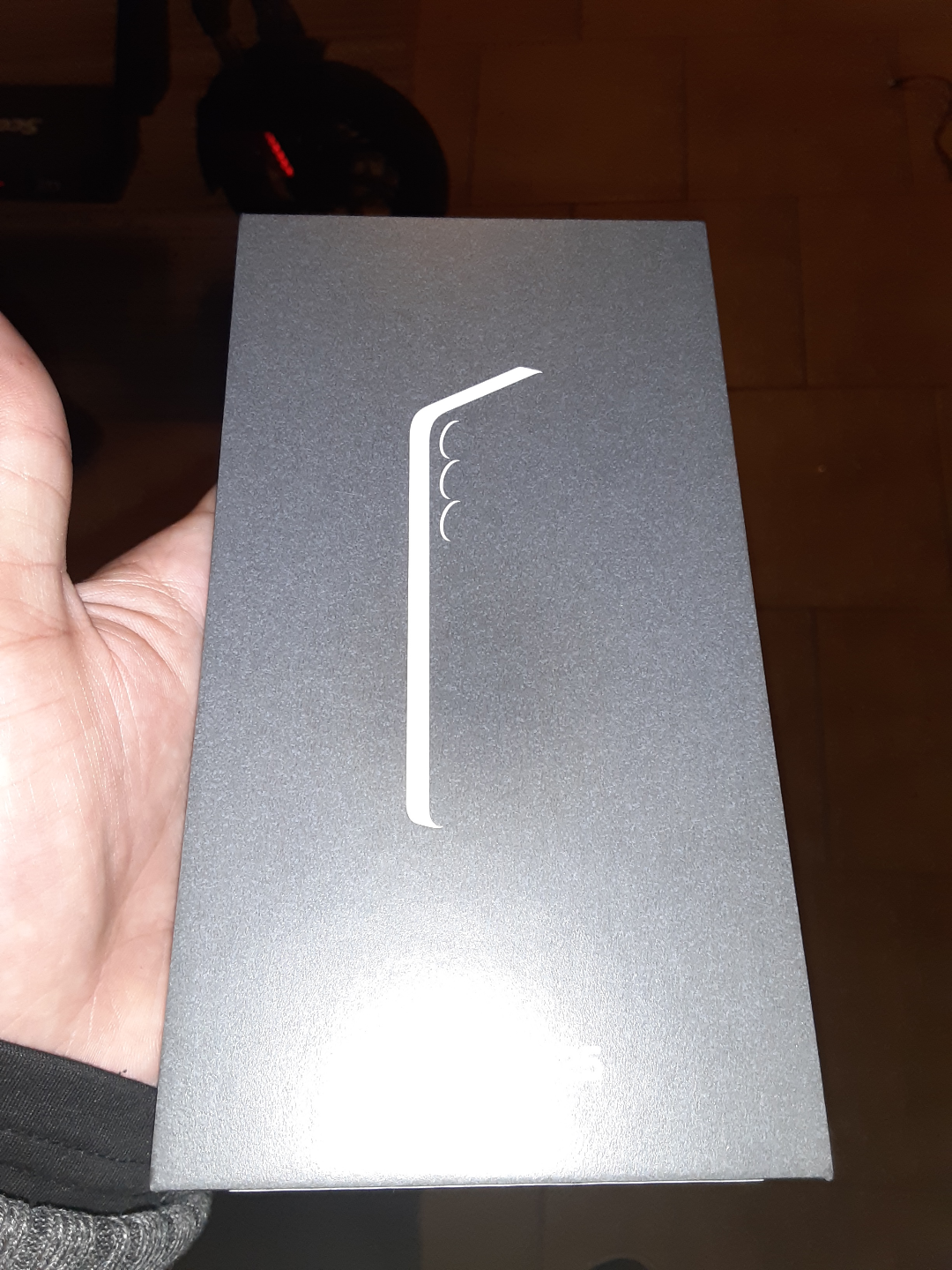 Samsung Galaxy S25 128GB Silver Shadow Phone sealed in box