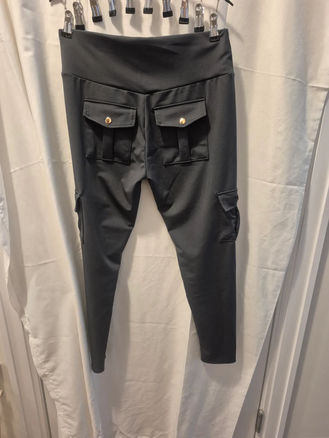 Women's Black Cargo Leggings thumbnail