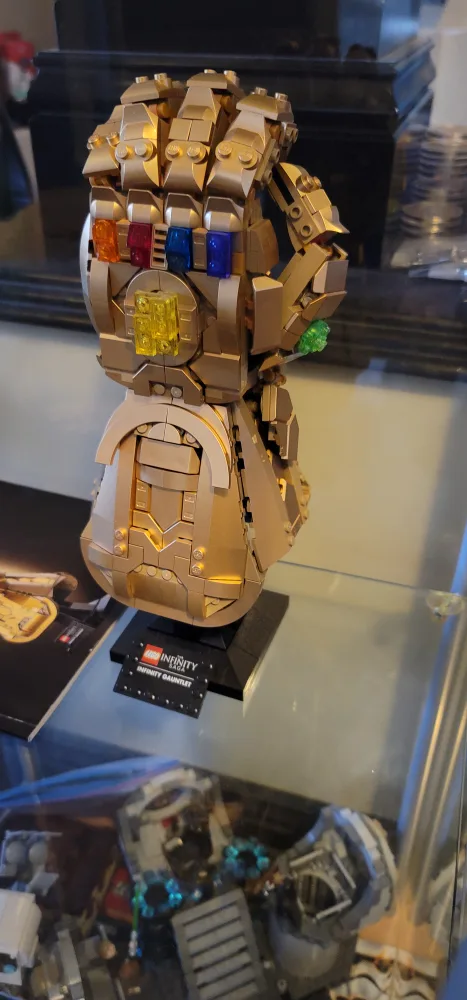 LEGO Infinity Gauntlet 76151 thumbnail
