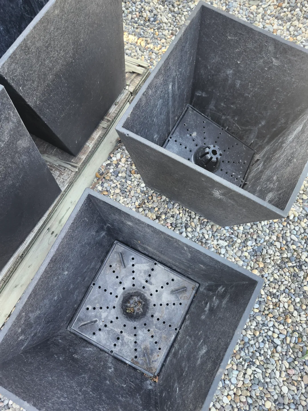 Black Square Self Watering  Planters image indicator(3)