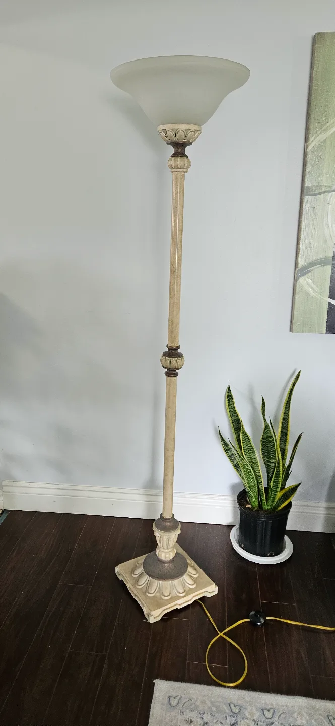 Elegant Floor Lamp with Frosted Glass Shade thumbnail