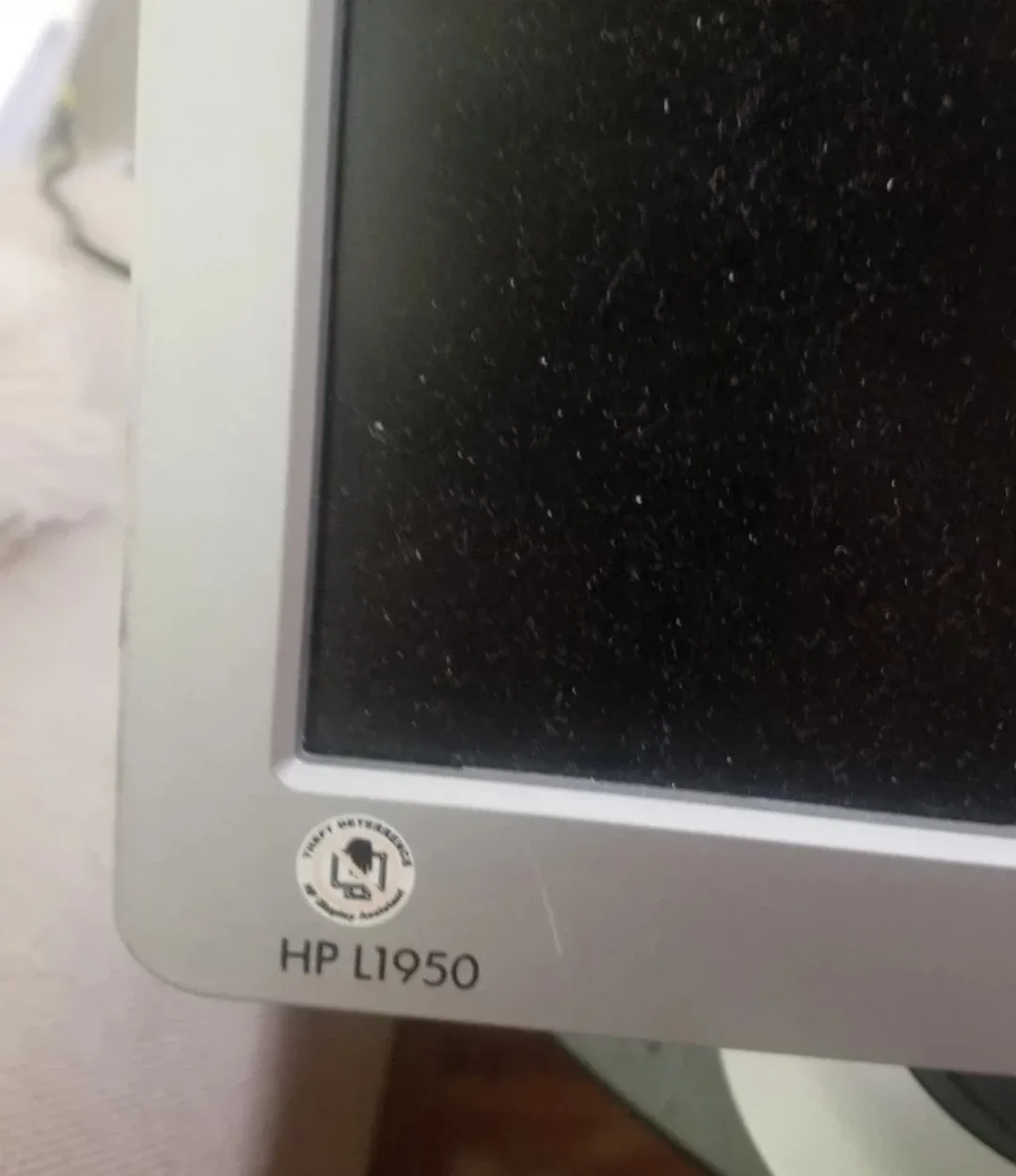 HP L1950g LCD Monitor - 19 inch image indicator(4)