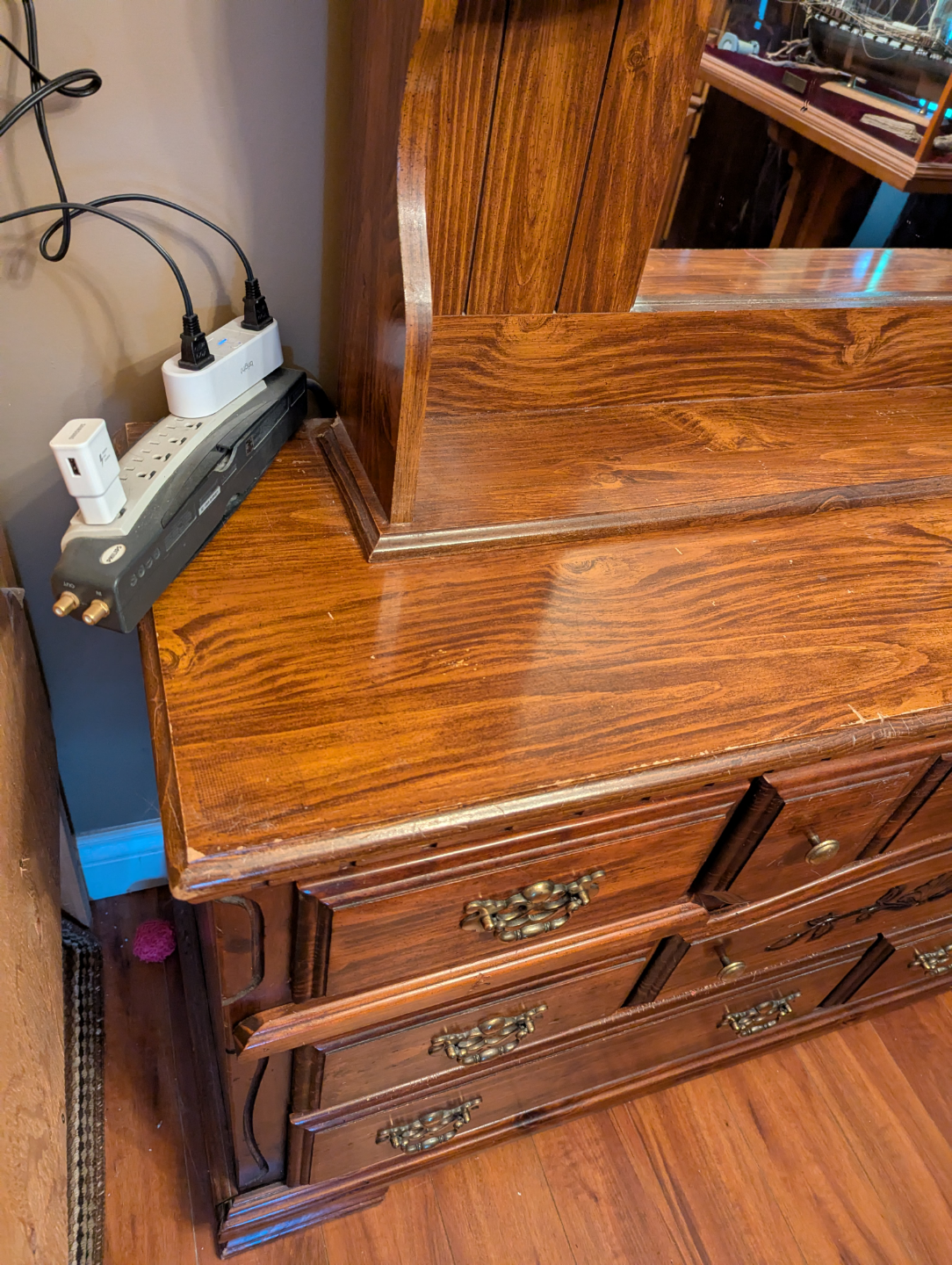 vintage dresser - photo 3
