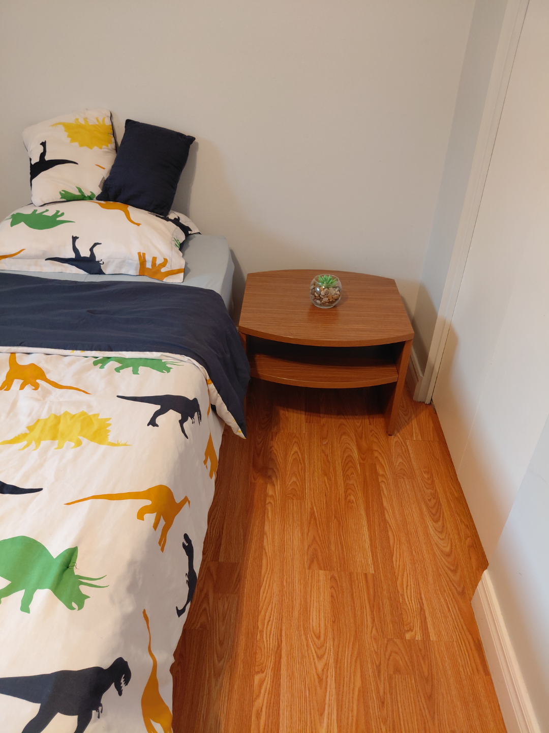 Bed, mattres, pilow and Dinosaur Twin Duvet Cover Set - photo 2