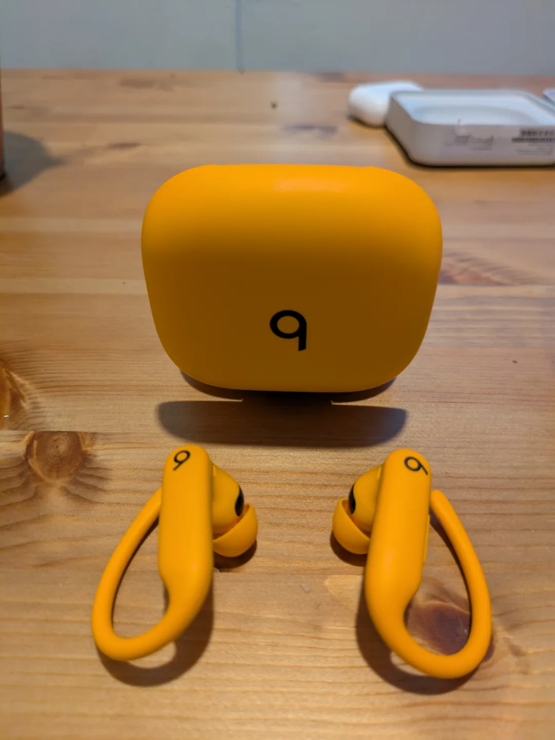 Beats Powerbeats Pro 2 NEW IN BOX thumbnail