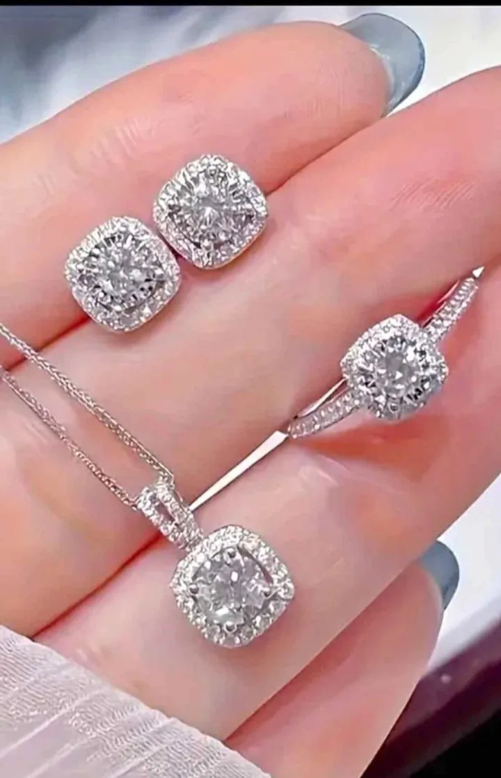4pcs Elegant and  Luxurious Necklace, thumbnail