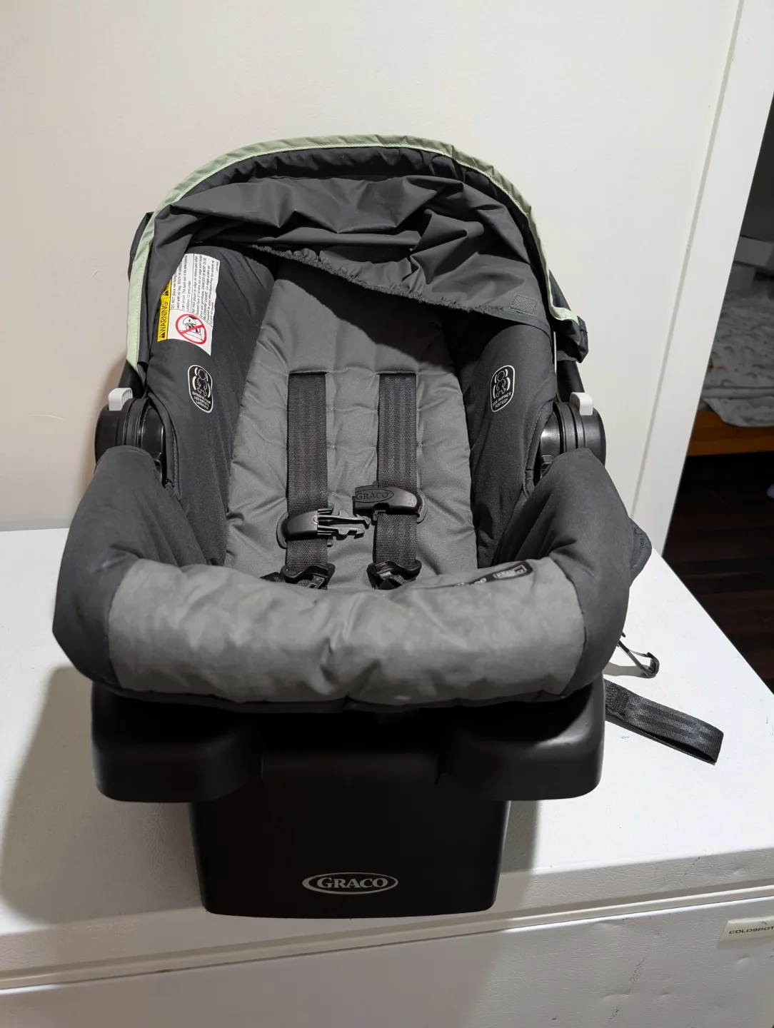 Graco SnugRide 30 Infant Car Seat image indicator(3)