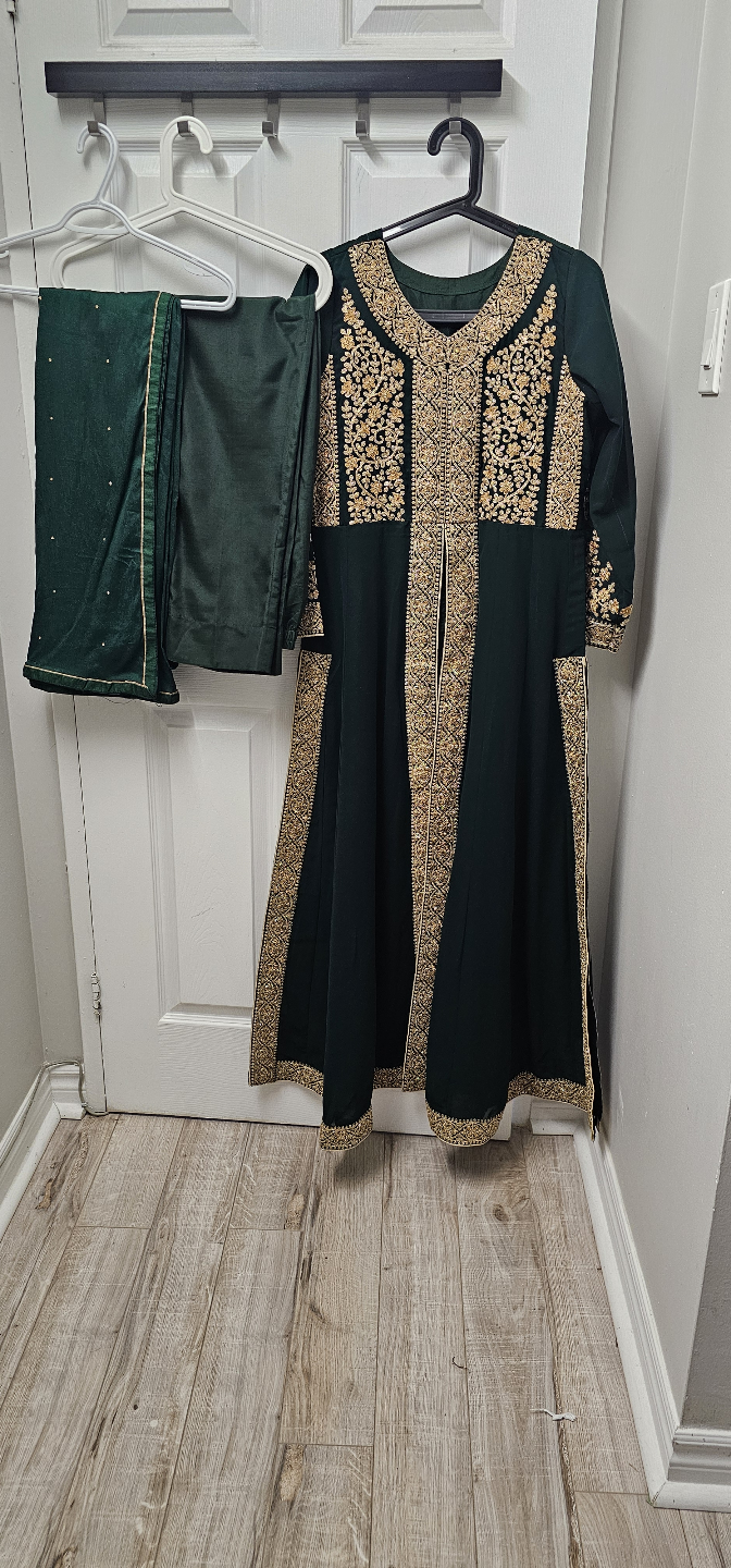 Three-piece women's Shalwar Kameez Suits - photo 5