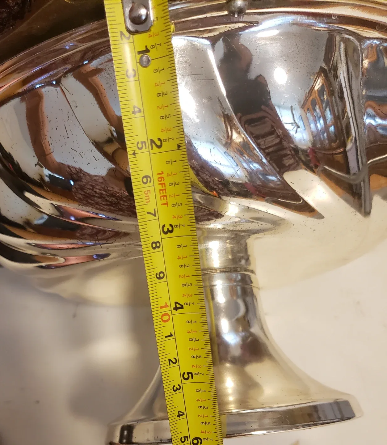 Silver Tone Rose Garland Bowl image indicator(3)