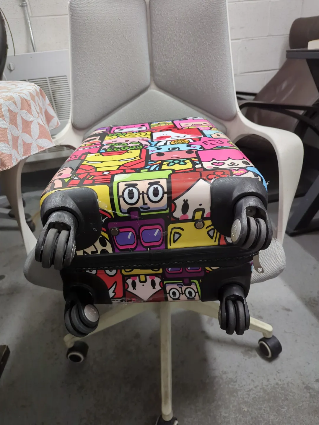 Cute Cartoon Carry-On Suitcase 22" image indicator(7)