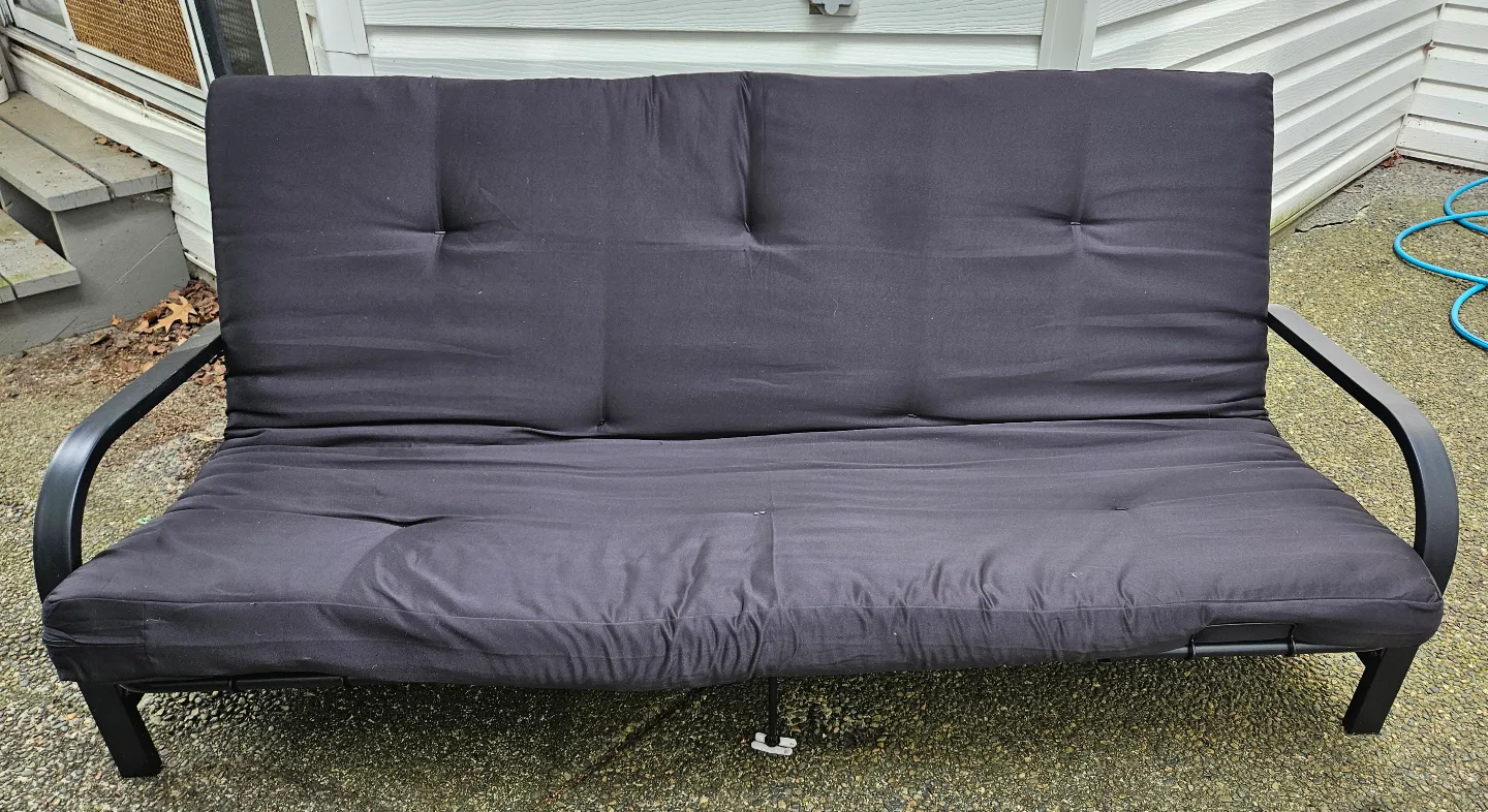 Black Futon thumbnail
