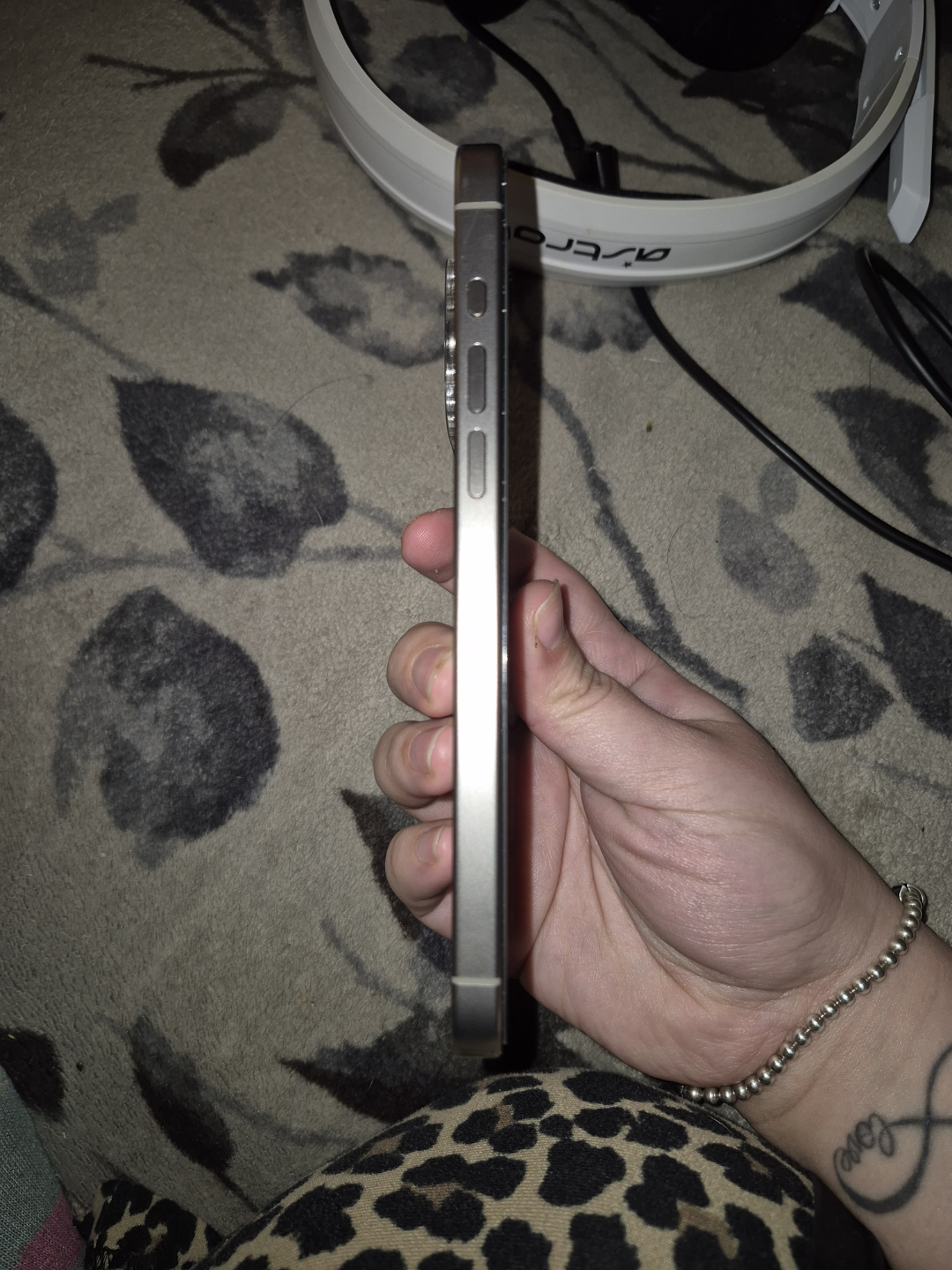 Unlocked Iphone 15 Pro Max 256gbs - photo 4