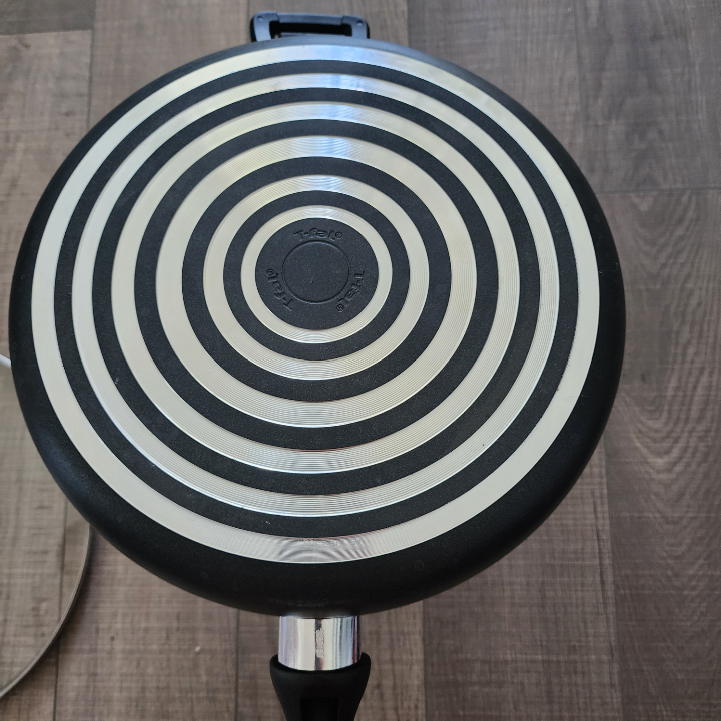 T-fal 12-inch Fry Pan with Glass Lid - photo 2