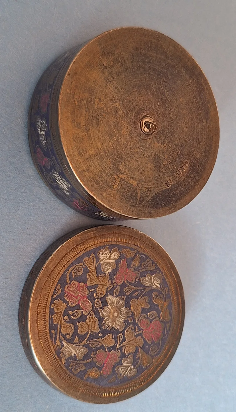 Vintage Brass Trinket Pill  Box with Floral Design image indicator(4)