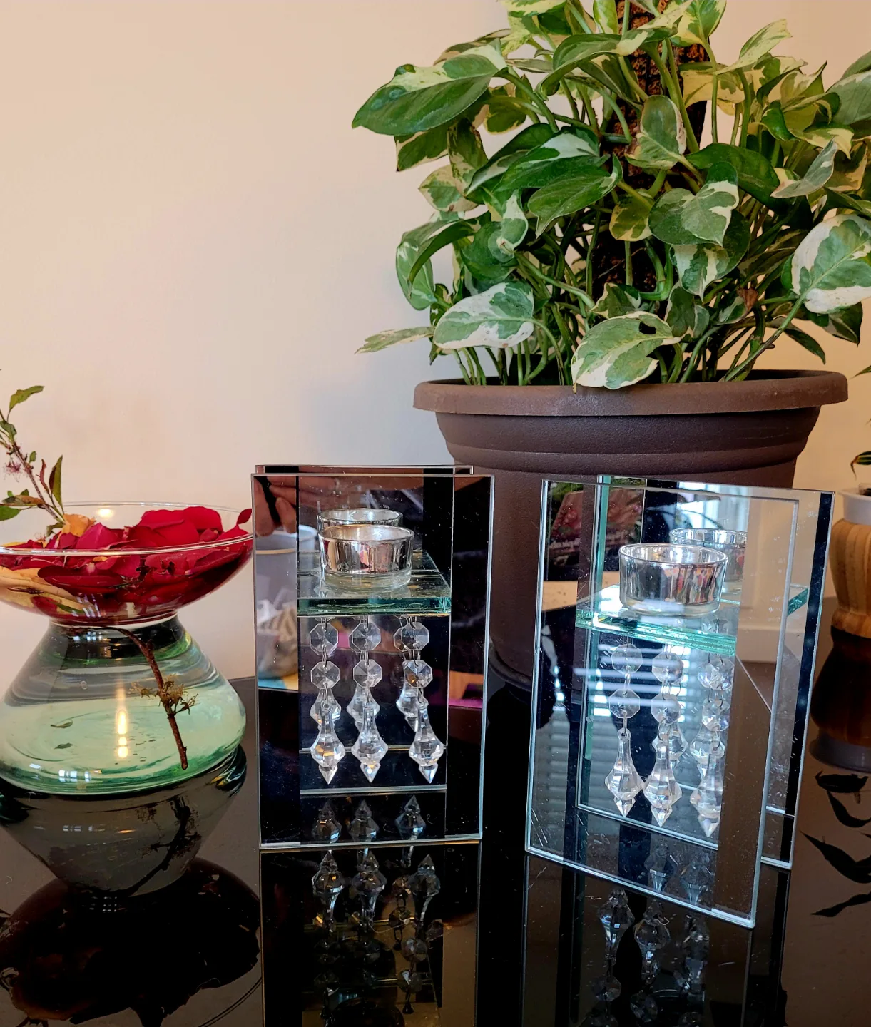 Luxury Crushed Crystal tealight Candle Holders & Mirror image indicator(4)