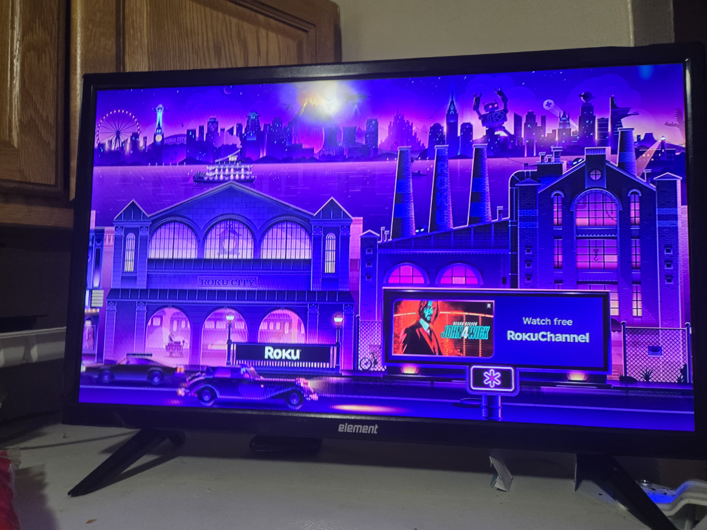 Element Roku TV - photo 2
