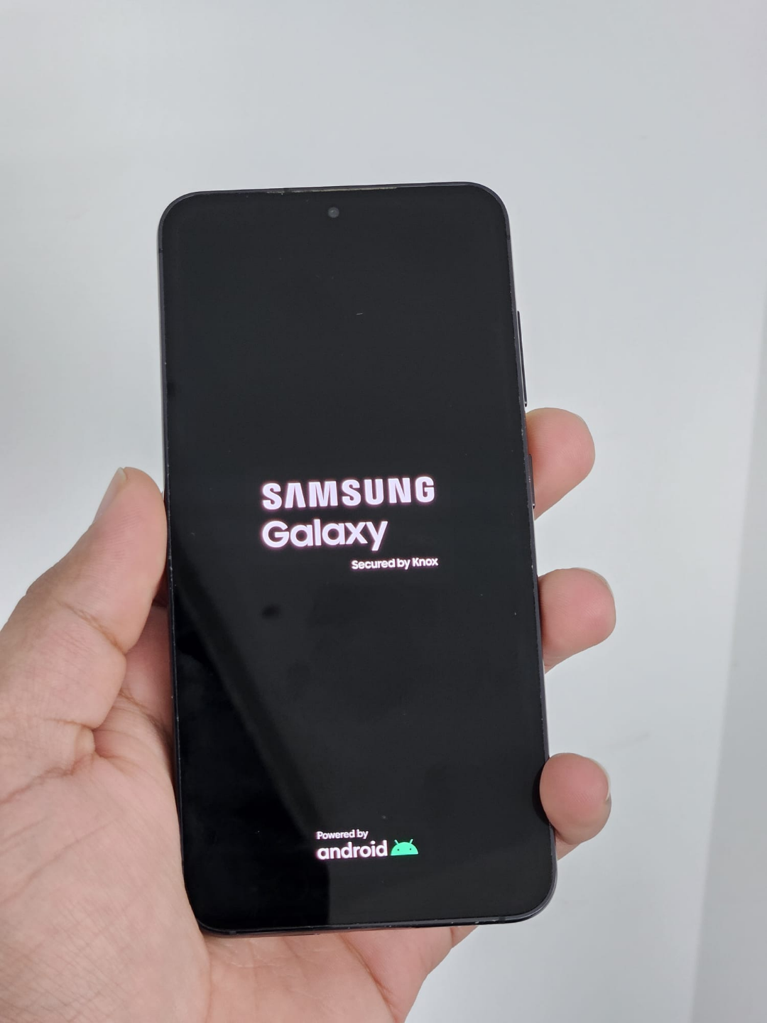 Samsung Galaxy S23 FE Smartphone - photo 3