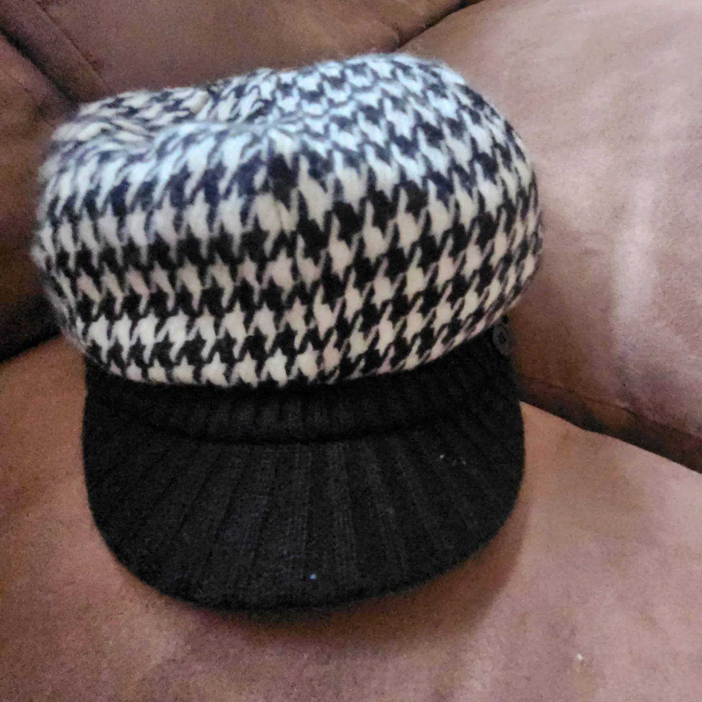 Houndstooth Cap thumbnail