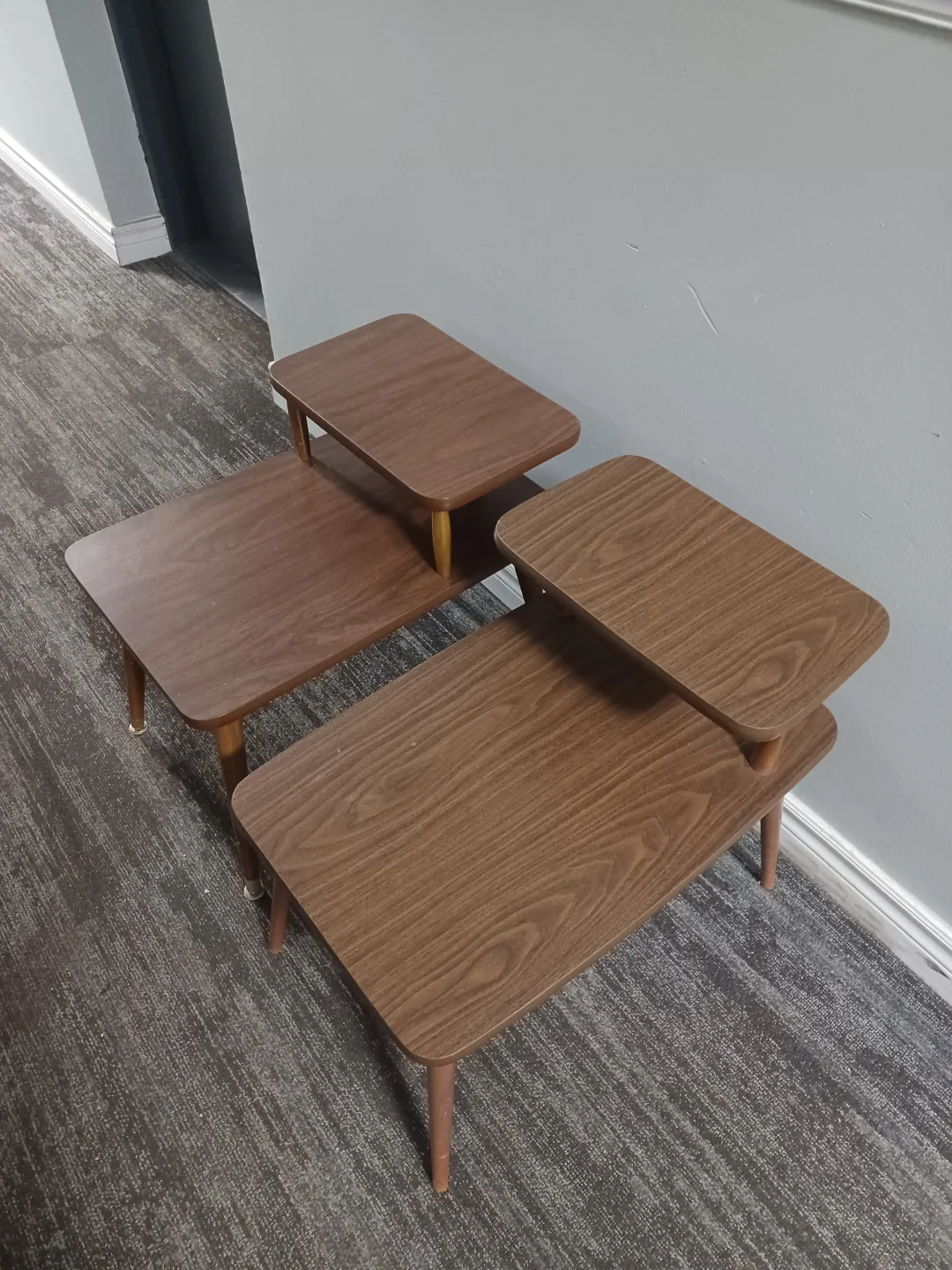 Mid-Century Modern Two-Tiered Nesting Tables image indicator(7)