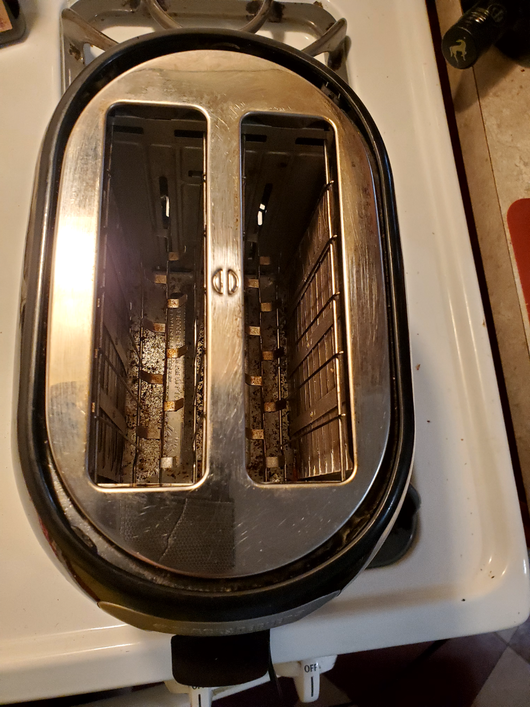 Black + Decker 2-Slice Toaster - photo 2