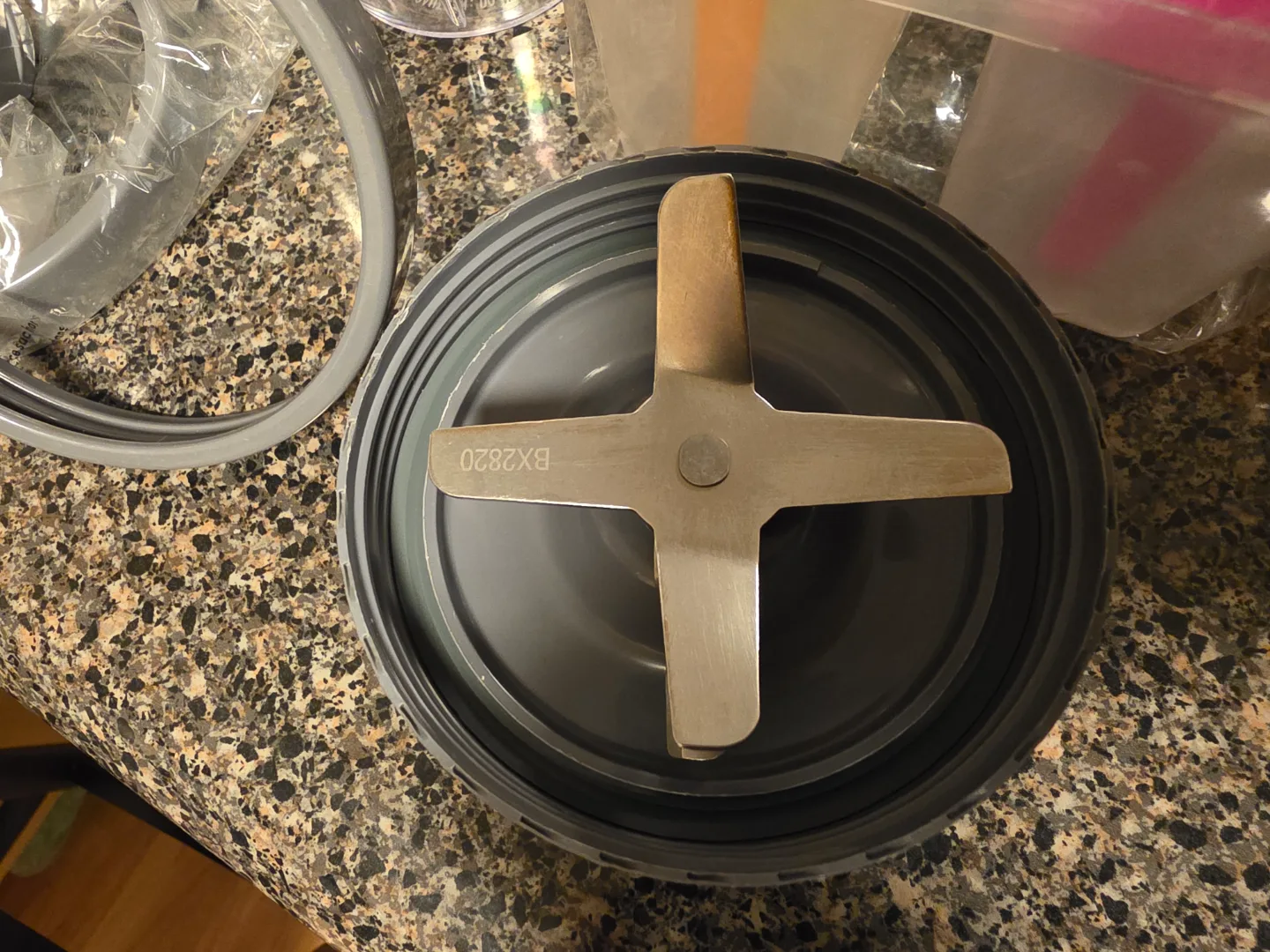 NutriBullet Set (Cups and Blades) image indicator(2)