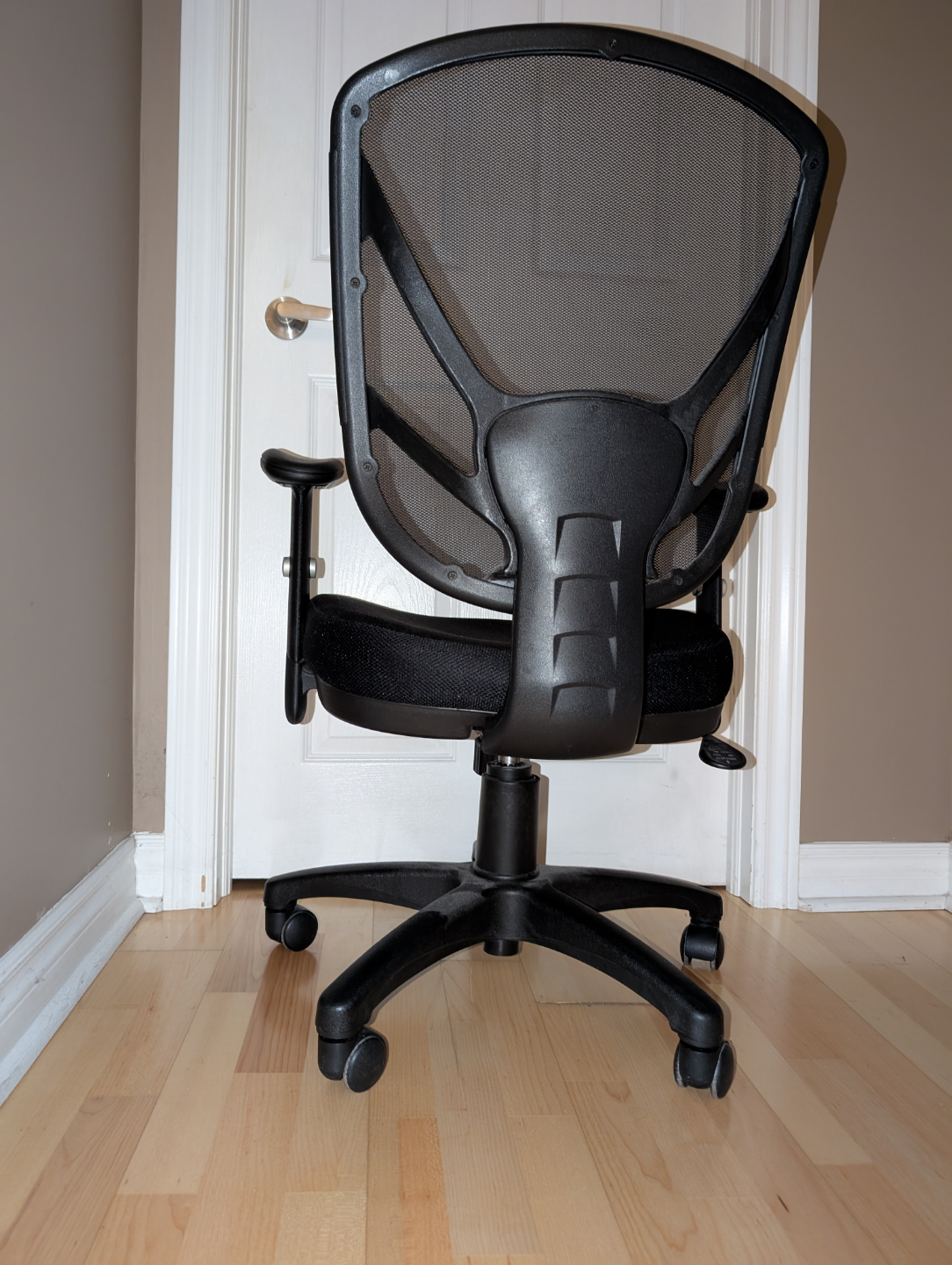 Black Mesh Office Chair - photo 4