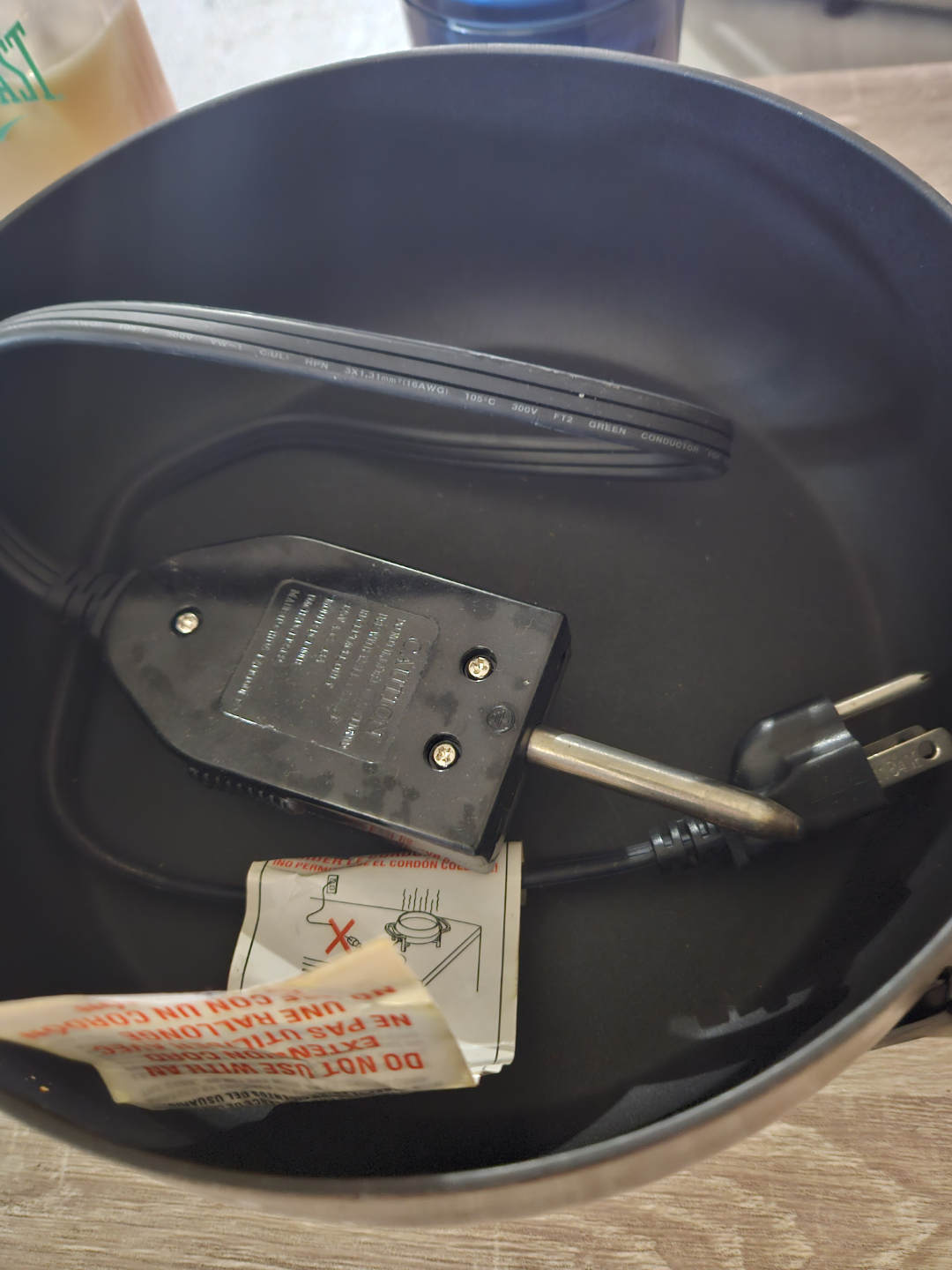 Rival Fondue Pot with Eight Forks - photo 2