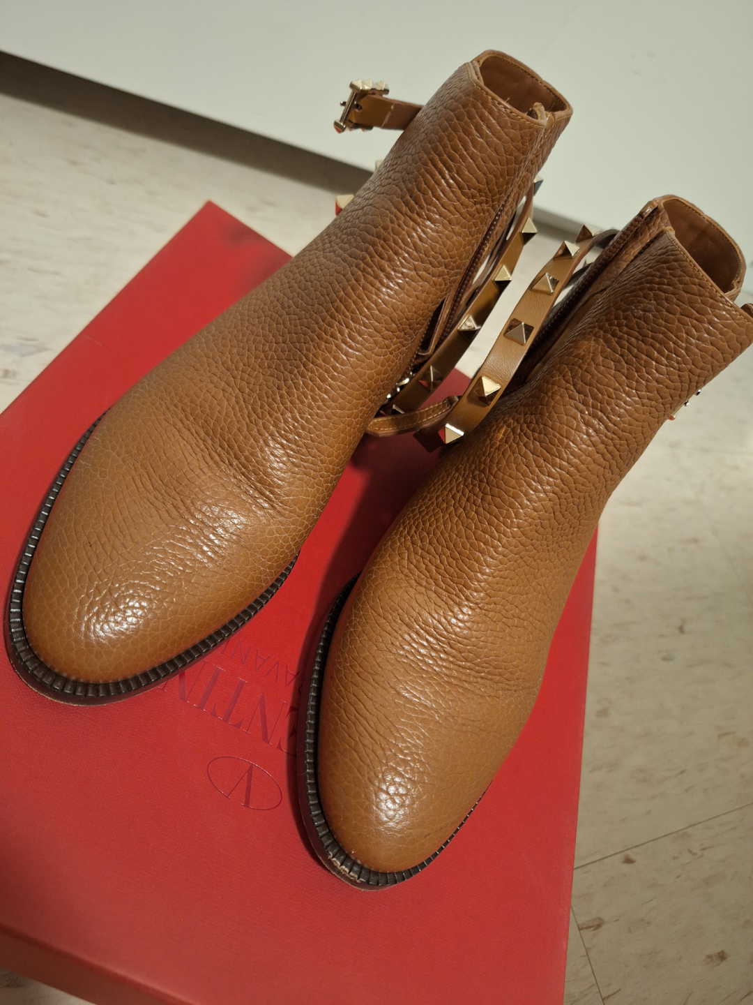 Valentino Garavani Tan Leather Ankle Boots - Size 36 - photo 4