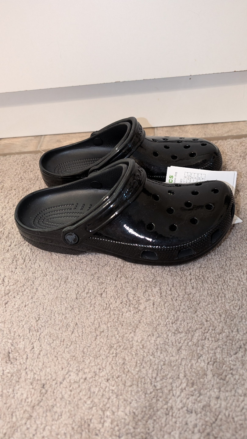 new Crocs shiny black women's size 8 - photo 5