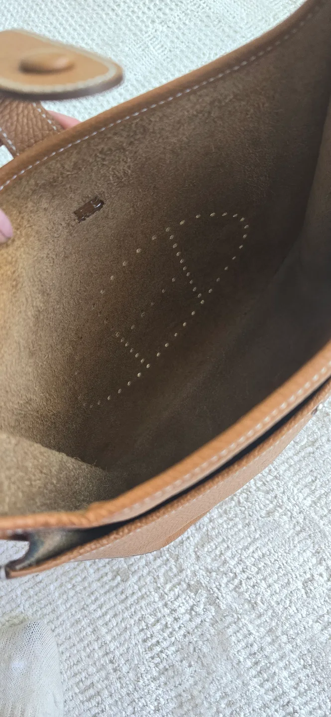 leather bag image indicator(5)