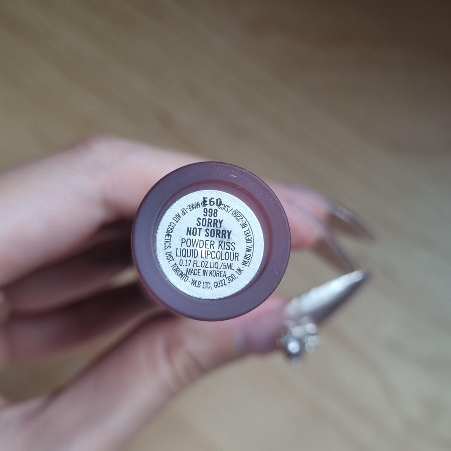 MAC powder kiss liquid lipstick 998 Sorry not Sorry - photo 3