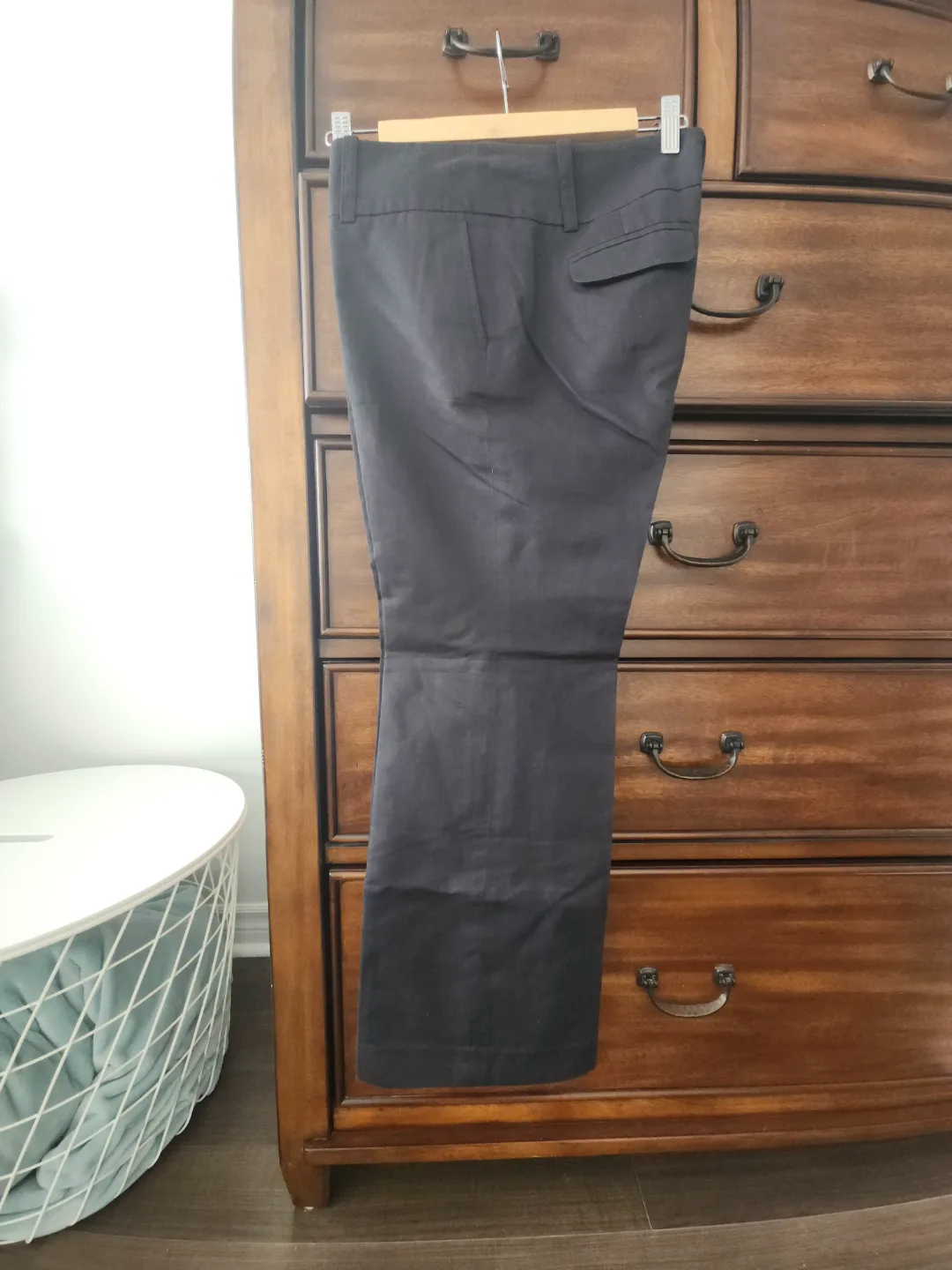 Ann Taylor Signature Fit Lower on Waist Trousers - Size 10P image indicator(2)