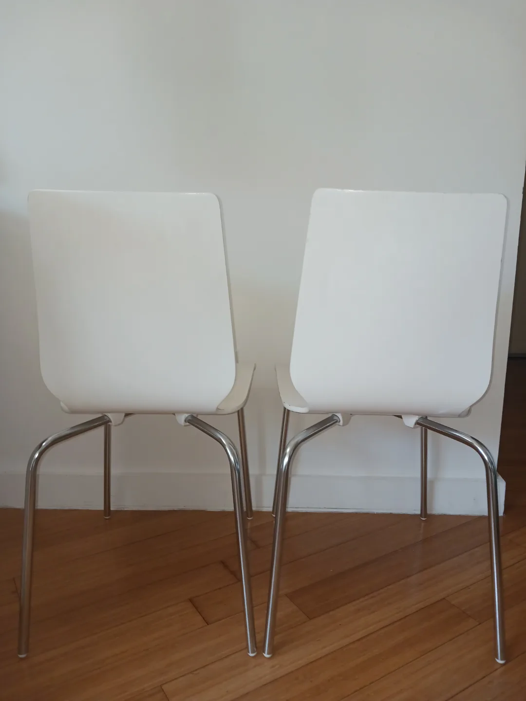 Pair of White Modern Dining Chairs with Chrome Legs image indicator(7)