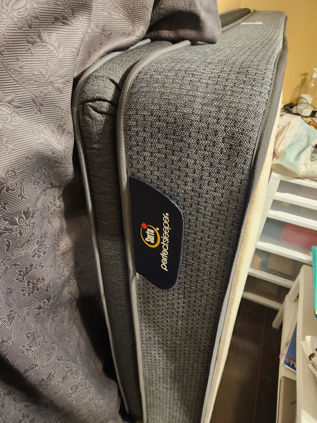 Serta Perfect Sleeper Mattress (double/full) #freecycle thumbnail