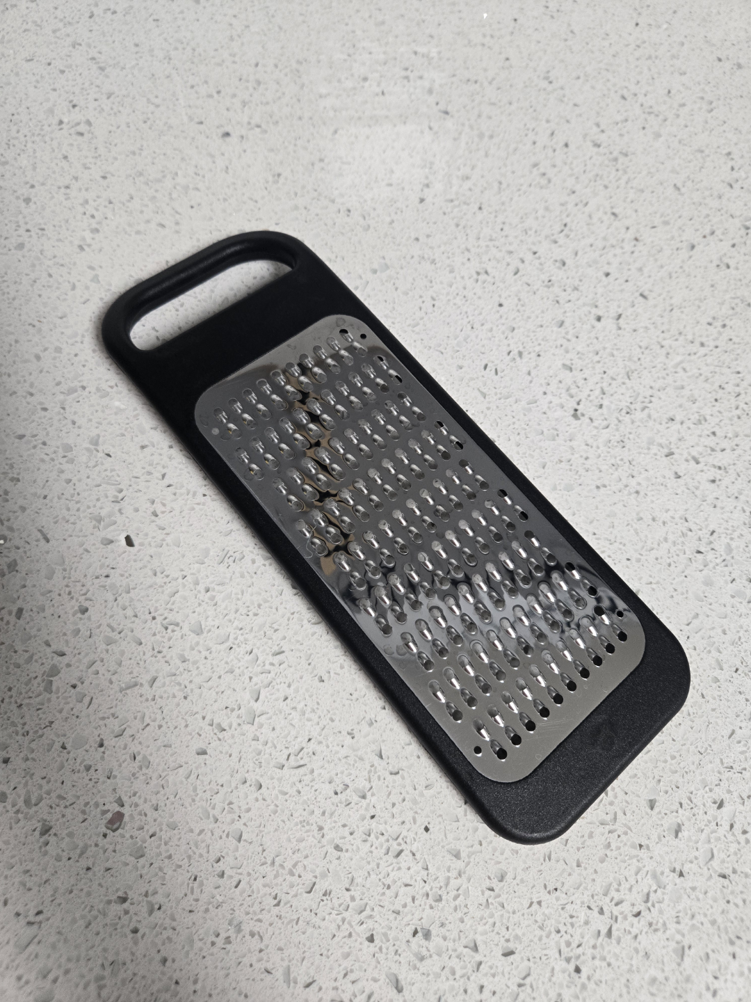 Mini handheld grater