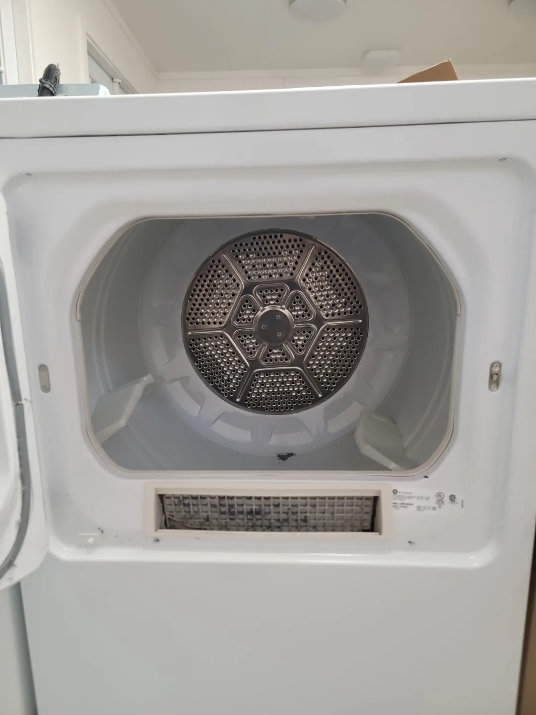 Maytag & GE Washer and Dryer Set image indicator(4)