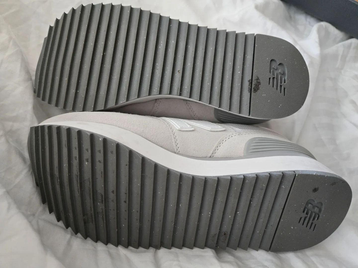 New Balance 574 Platform Sneakers - Women's Size 8.5 image indicator(3)