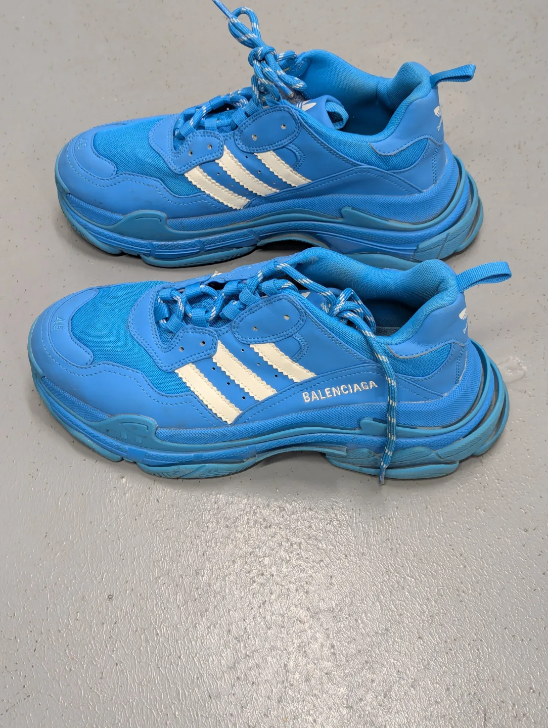 Balenciaga x Adidas Triple S Sneakers - Size 12 image indicator(4)