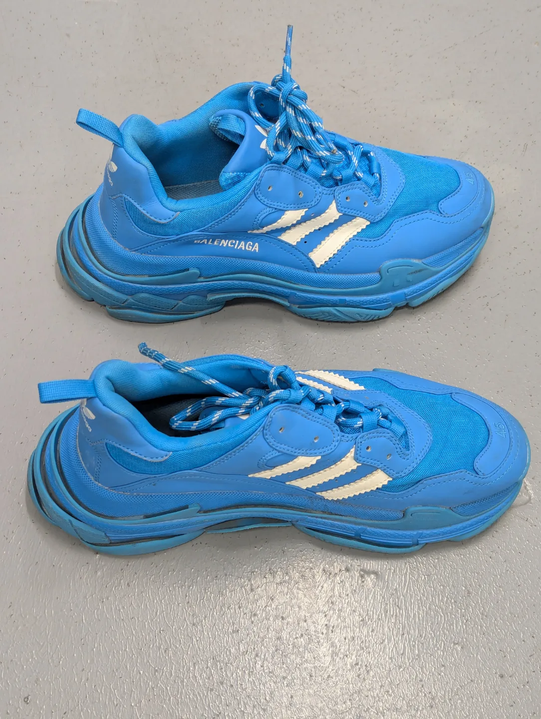 Balenciaga x Adidas Triple S Sneakers - Size 12 image indicator(2)