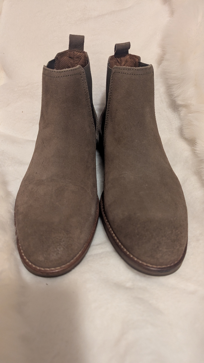 Brown-Grey suede ankle boots