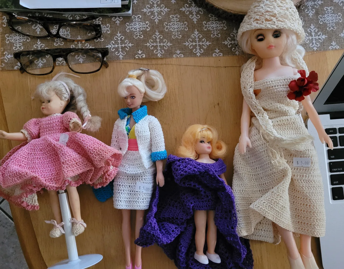 Vintage Crochet Dolls thumbnail