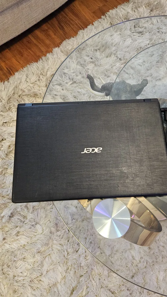 🇨🇦 17 inch Acer Laptop - specs in description image indicator(7)