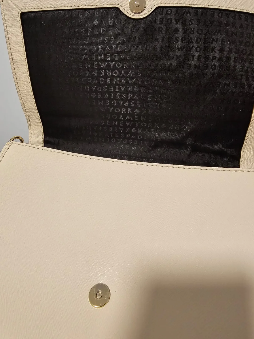 Kate Spade New York Black and Cream Crossbody Bag 🥕 image indicator(3)