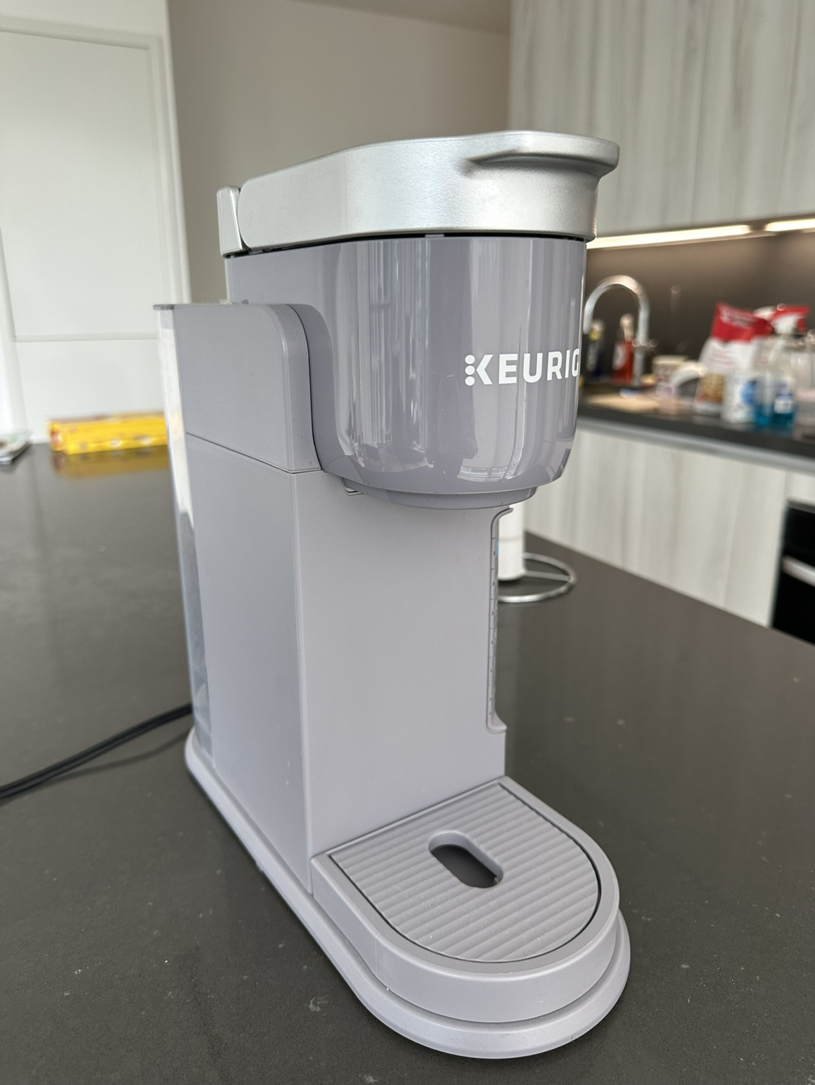 Keurig K-Iced Single Serve Pod Coffee Machine + 40 Flavored Pods